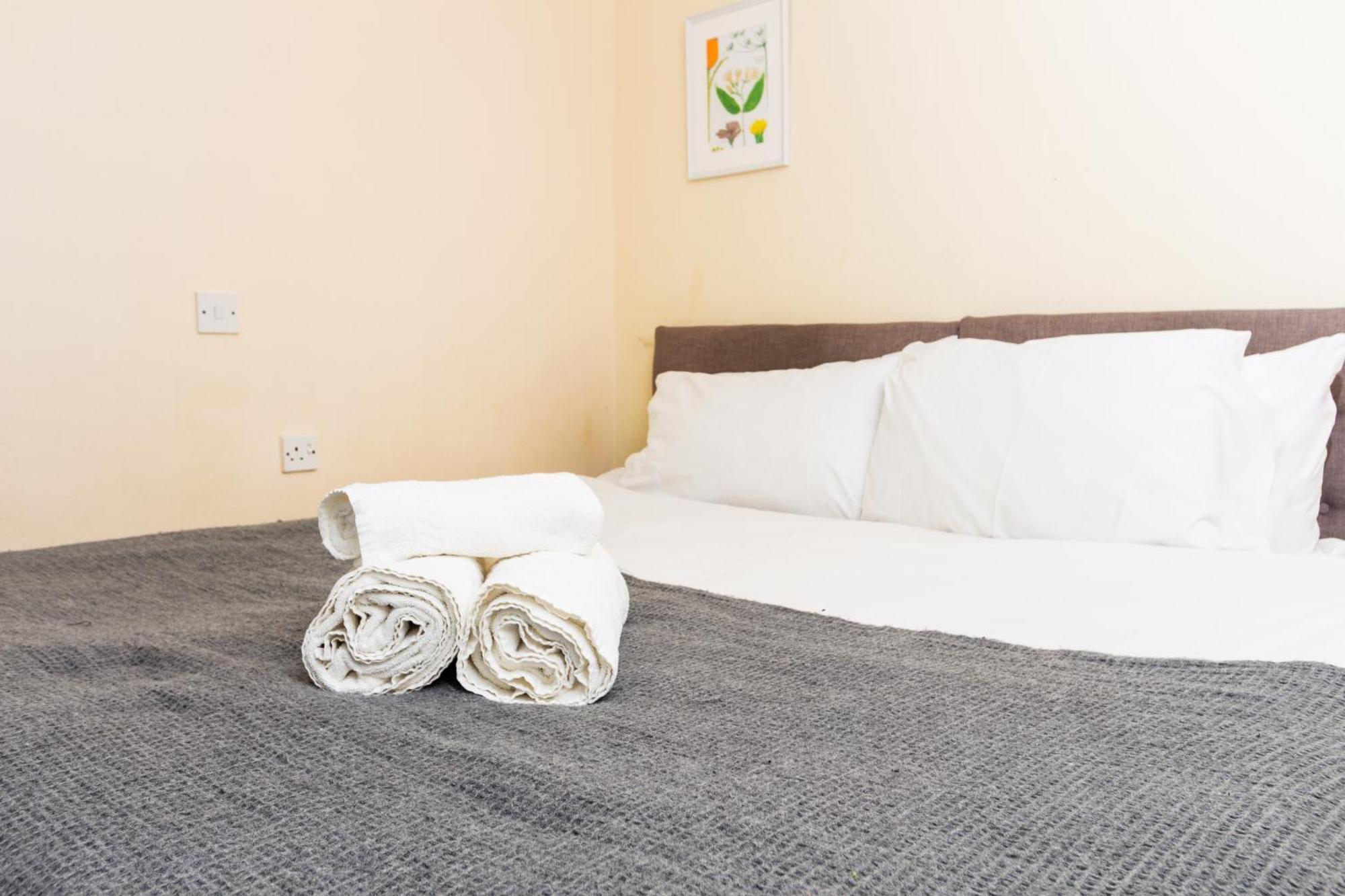 Studio In Stretford With Great Transport Links Apartment Manchester Ngoại thất bức ảnh